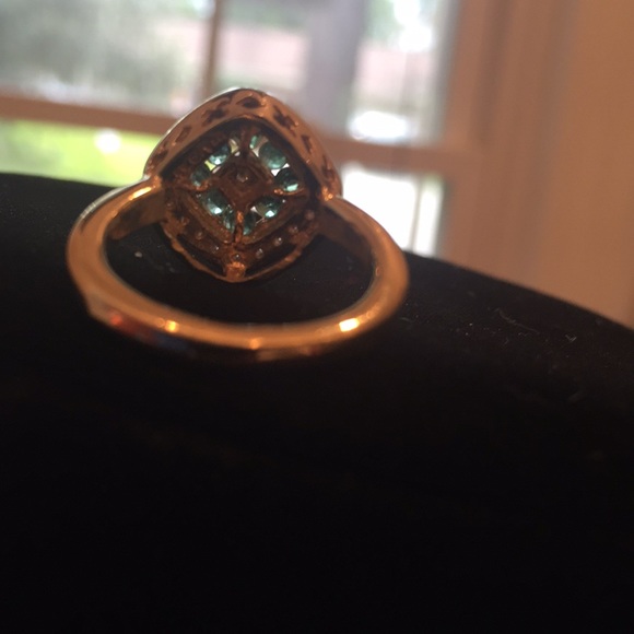 14k Emerald Diamonds - Picture 3 of 10
